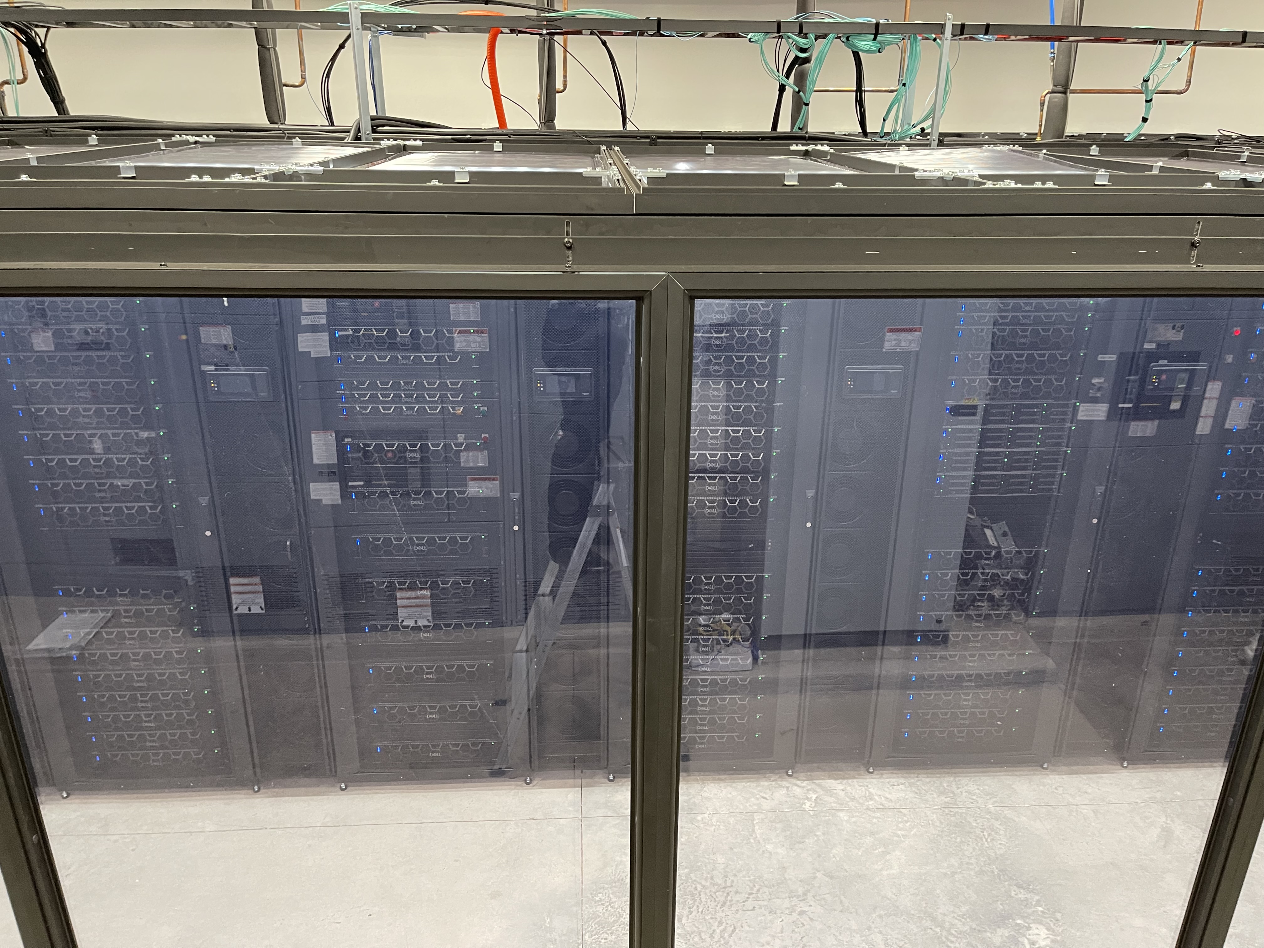 Photo in enclosure-installation