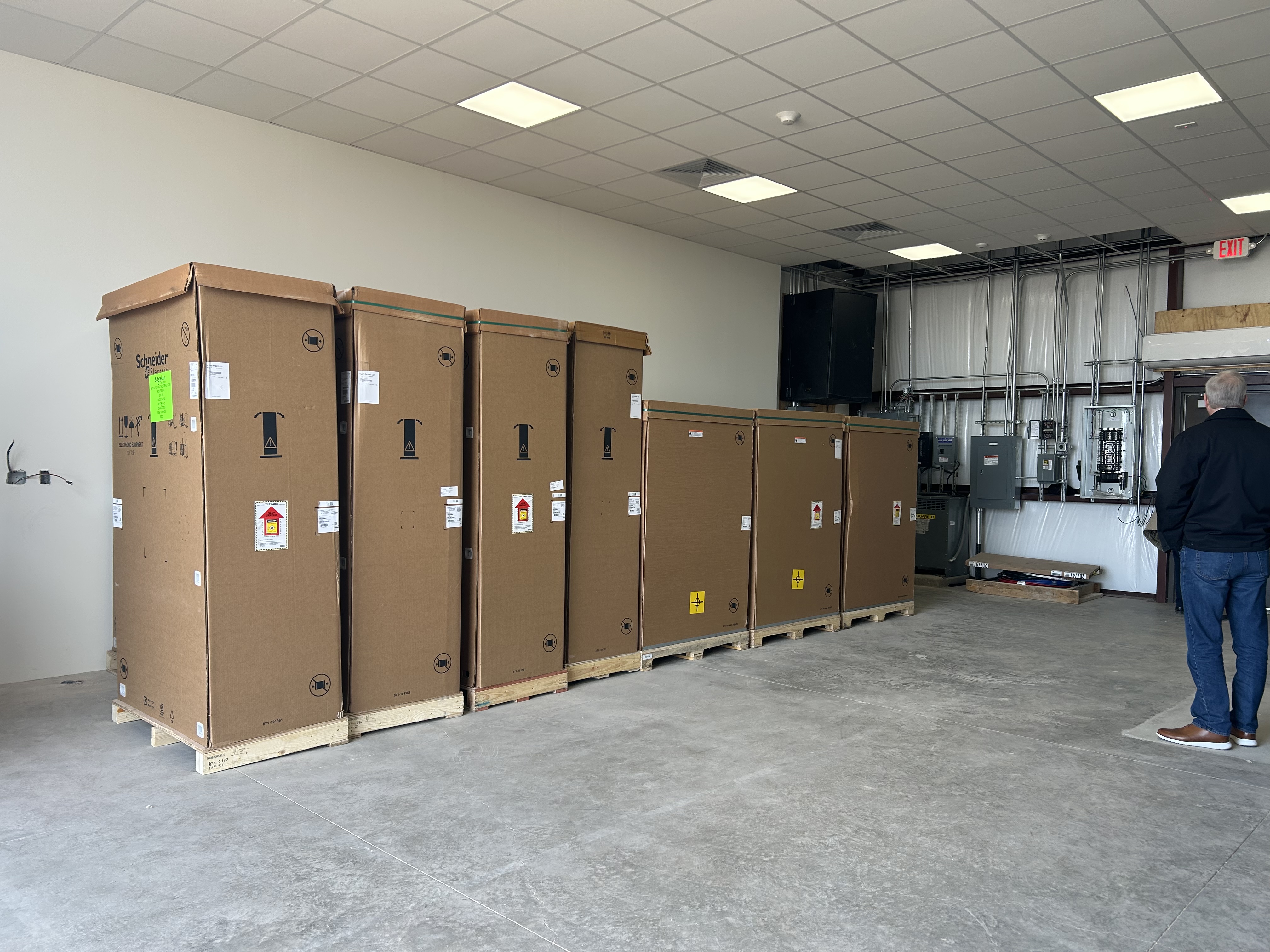 Photo in equipment-delivery