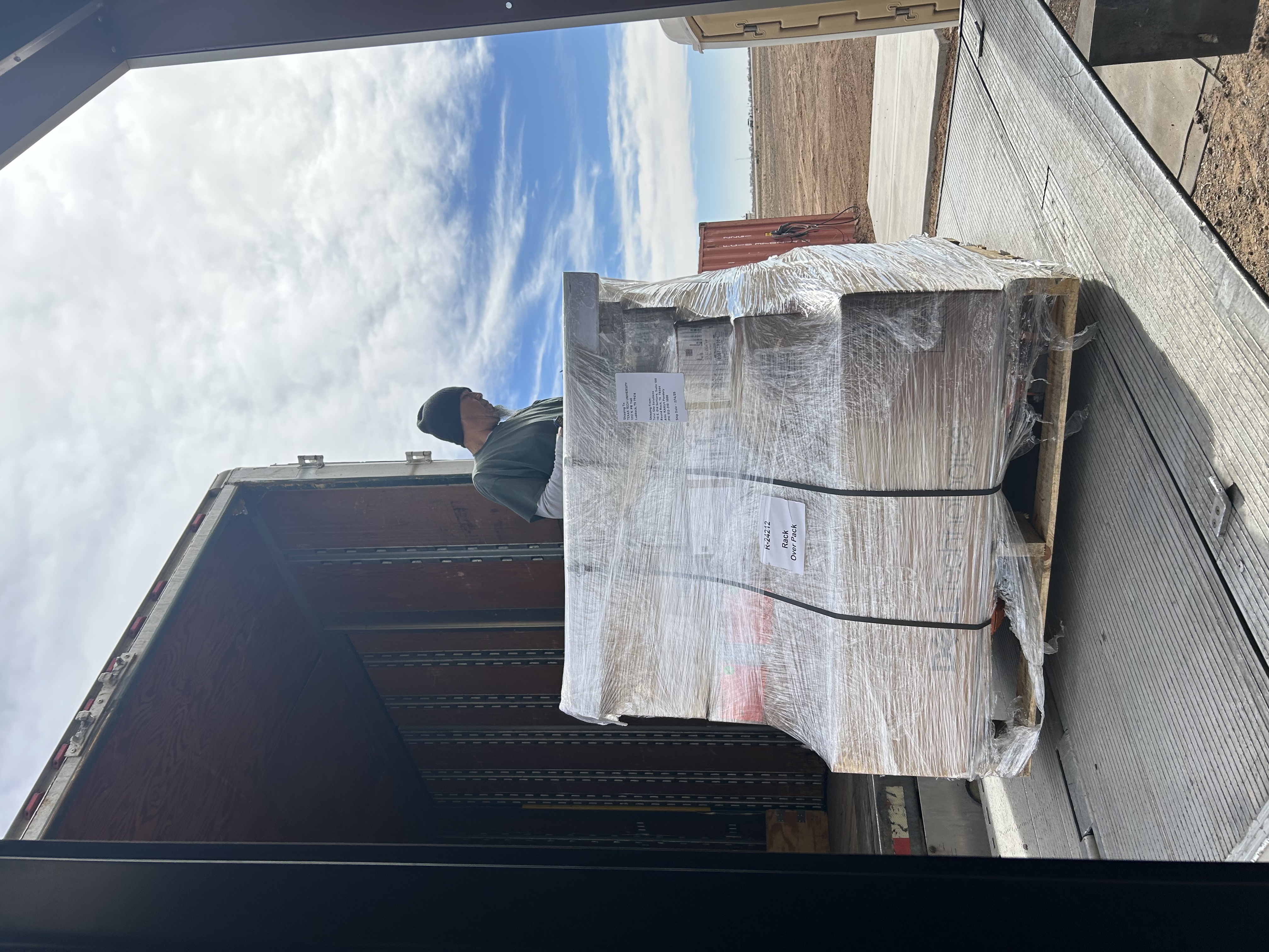 Photo in equipment-delivery