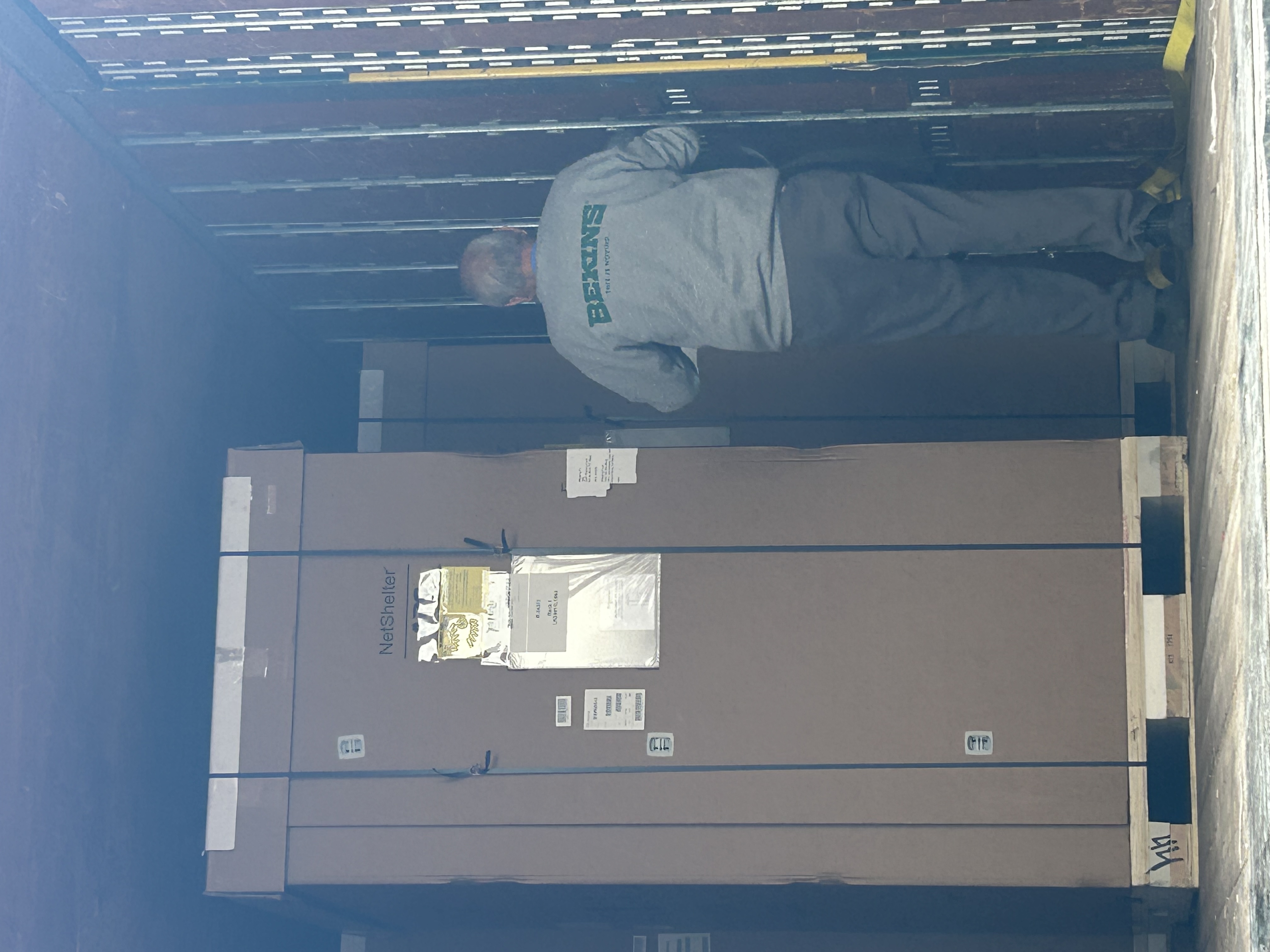 Photo in equipment-delivery